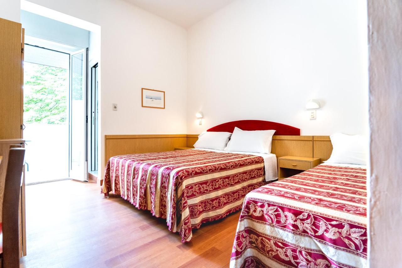 Hotel Angelus Rimini Kültér fotó