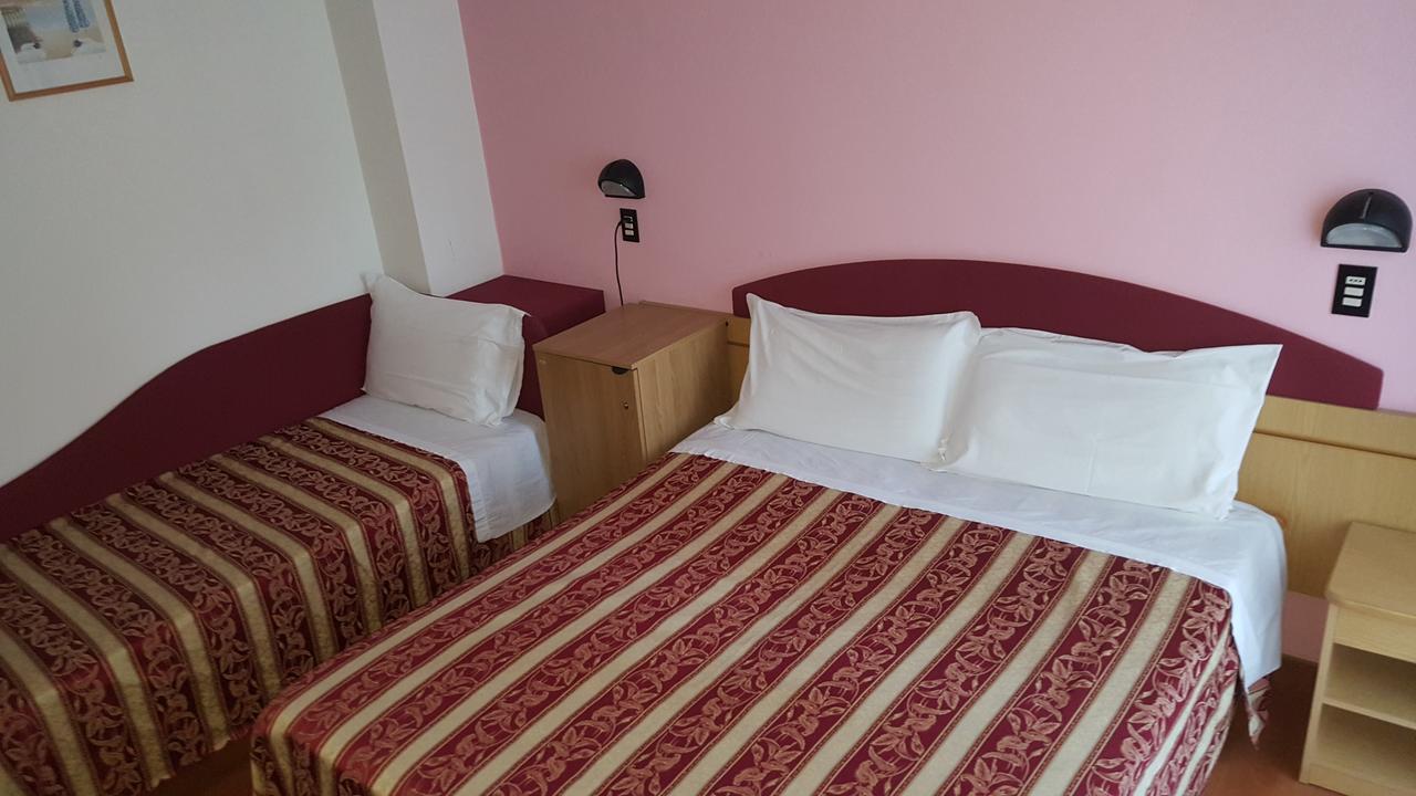Hotel Angelus Rimini Kültér fotó