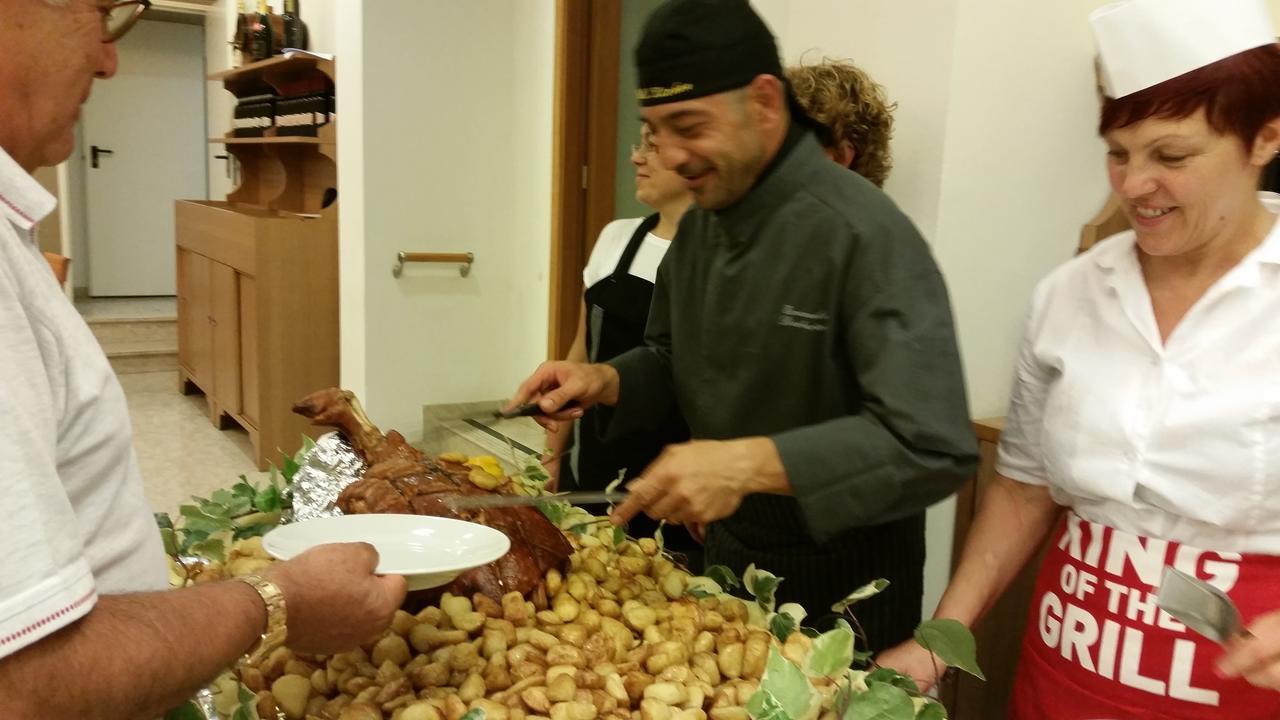 Hotel Angelus Rimini Kültér fotó